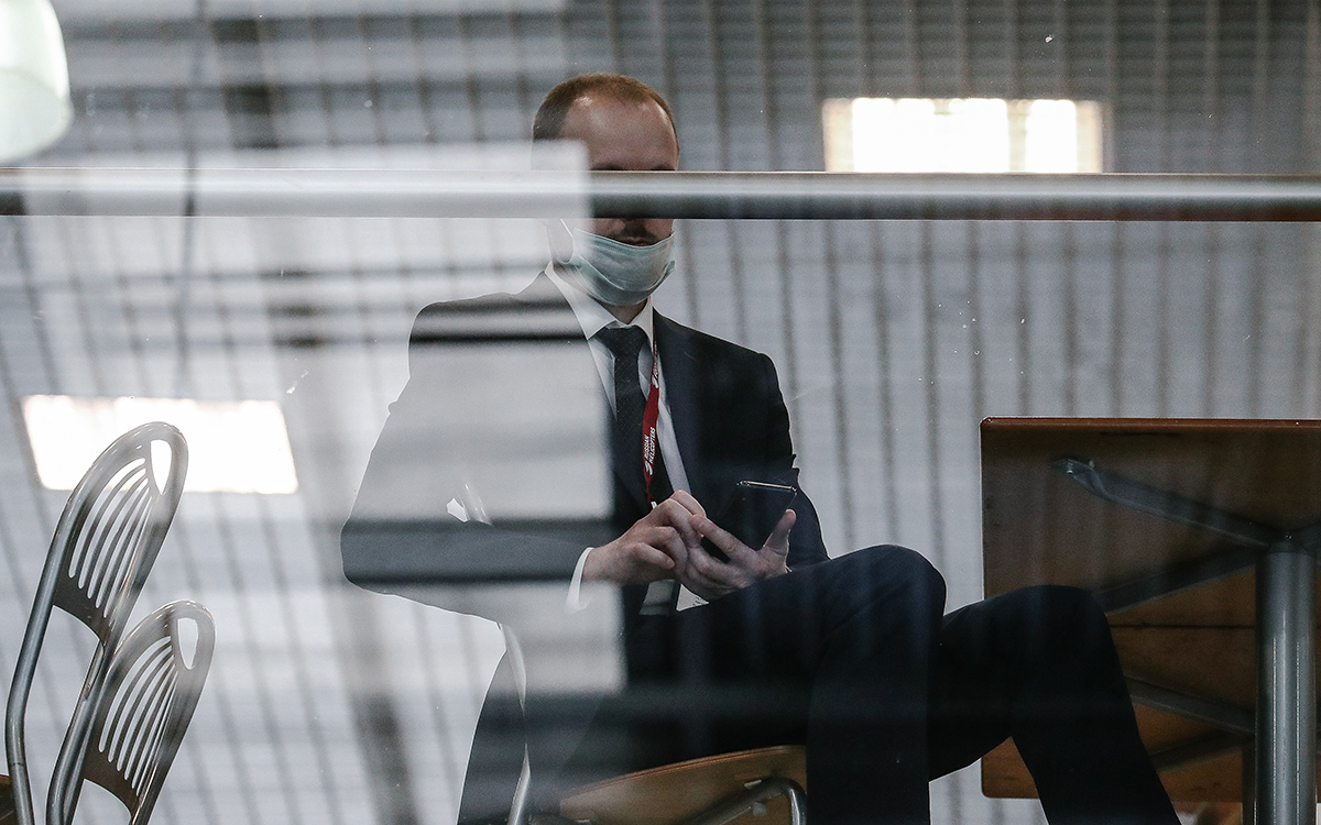 Инвесторы столкнулись со сбоями в приложениях после открытия Мосбиржи