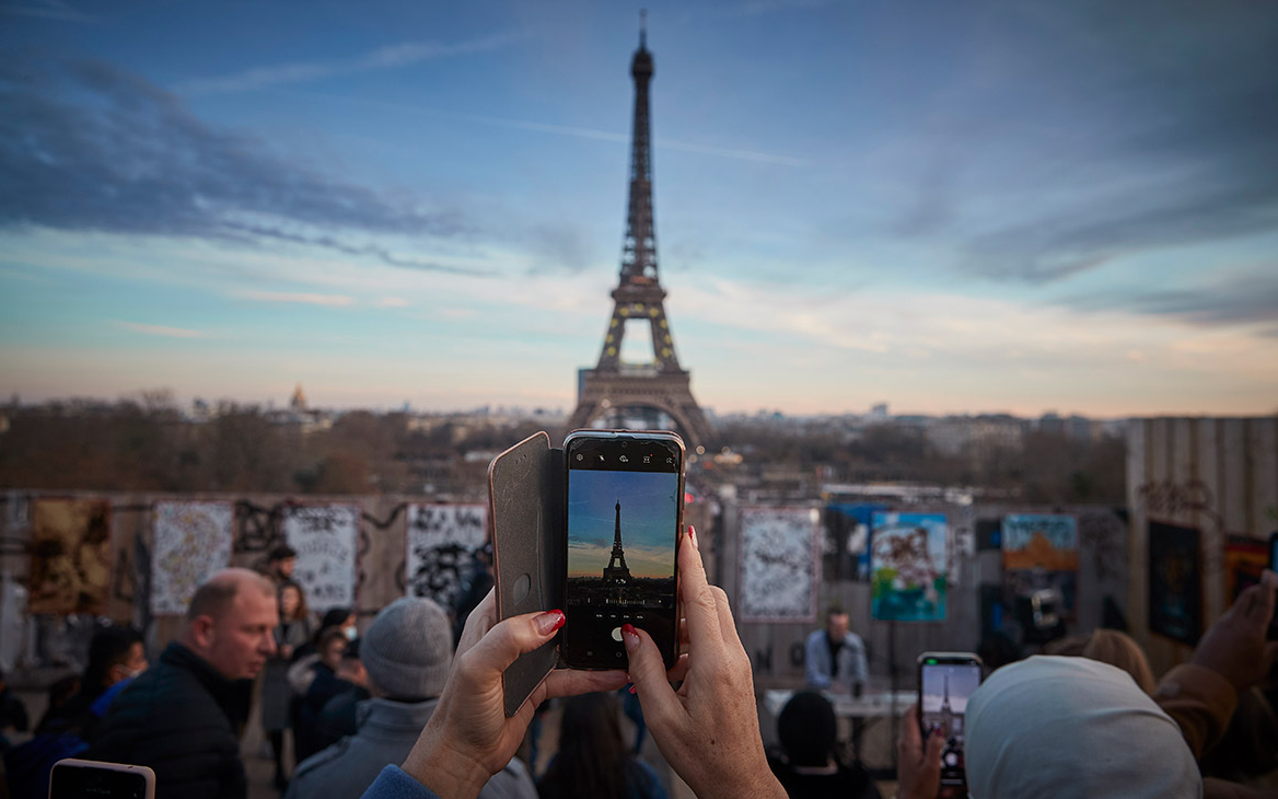 Чернышенко сообщил, что россияне за 20 лет вывезли за рубеж $300 млрд