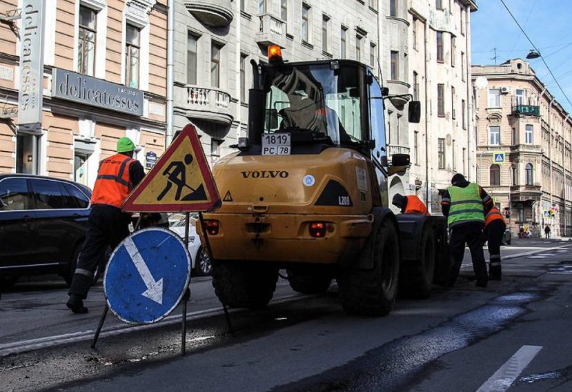 Смольный готов увеличить авансы подрядчикам до 50%