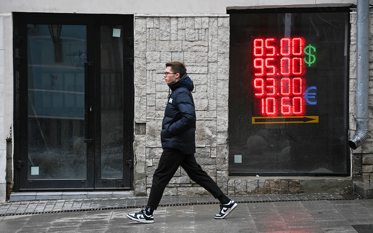 В Кремле не согласились с оценкой США о курсе рубля