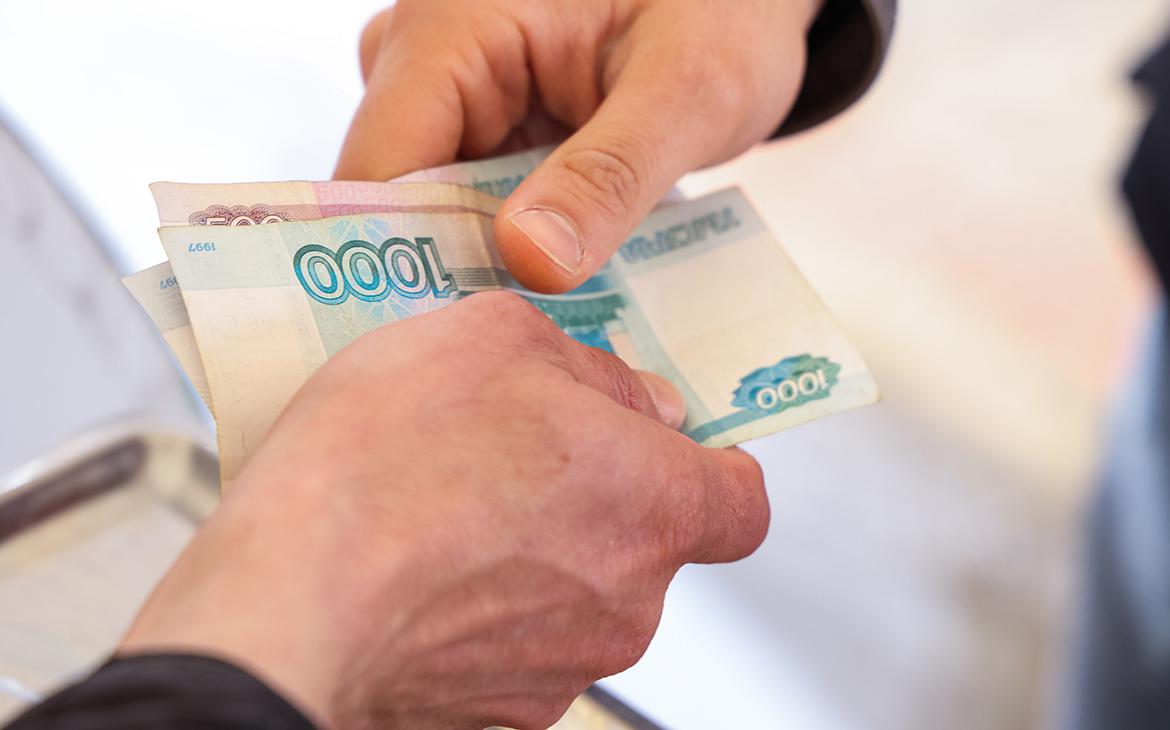 Почти половина россиян сообщили, что им финансово помогают родственники