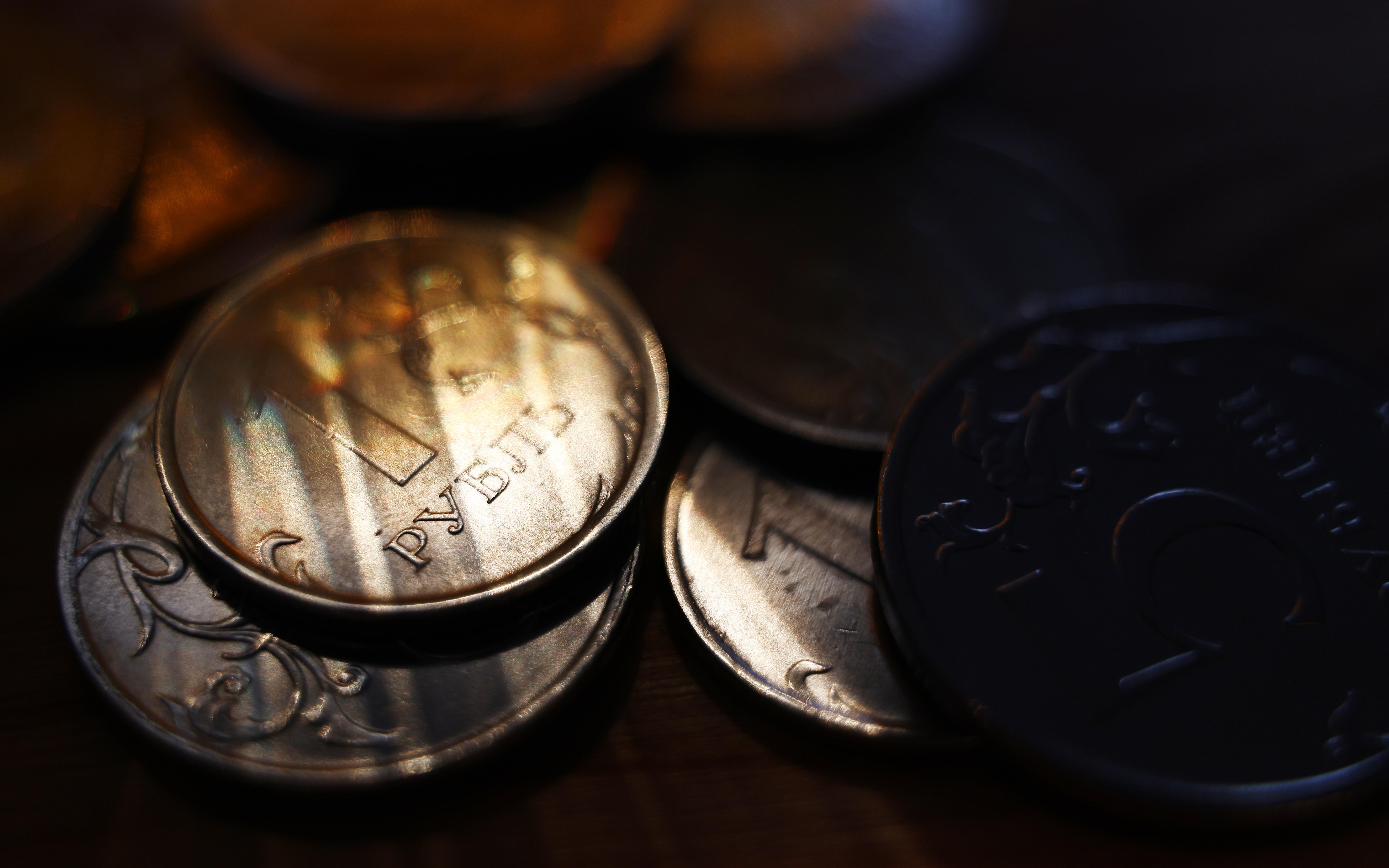 Финразведка призвала ограничить системы перевода денег без открытия счета