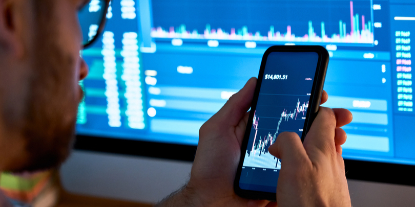 Почти 50% россиян с брокерскими счетами сообщили, что ими не пользуются