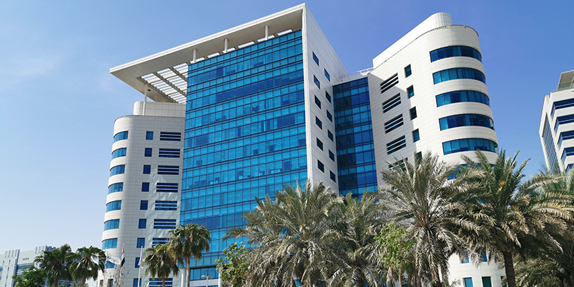 Эмиратский фонд Mubadala приостановит инвестиции в экономику России