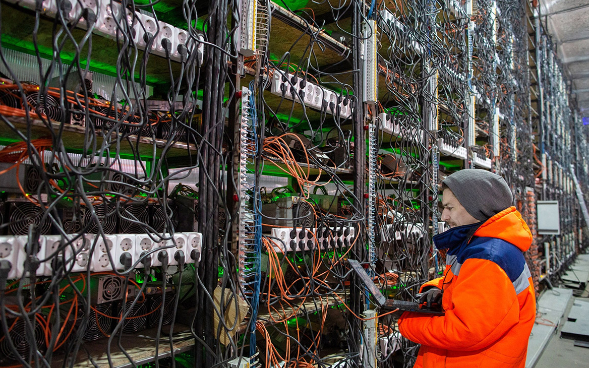 ЦБ увидел еще один риск для граждан при майнинге криптовалют