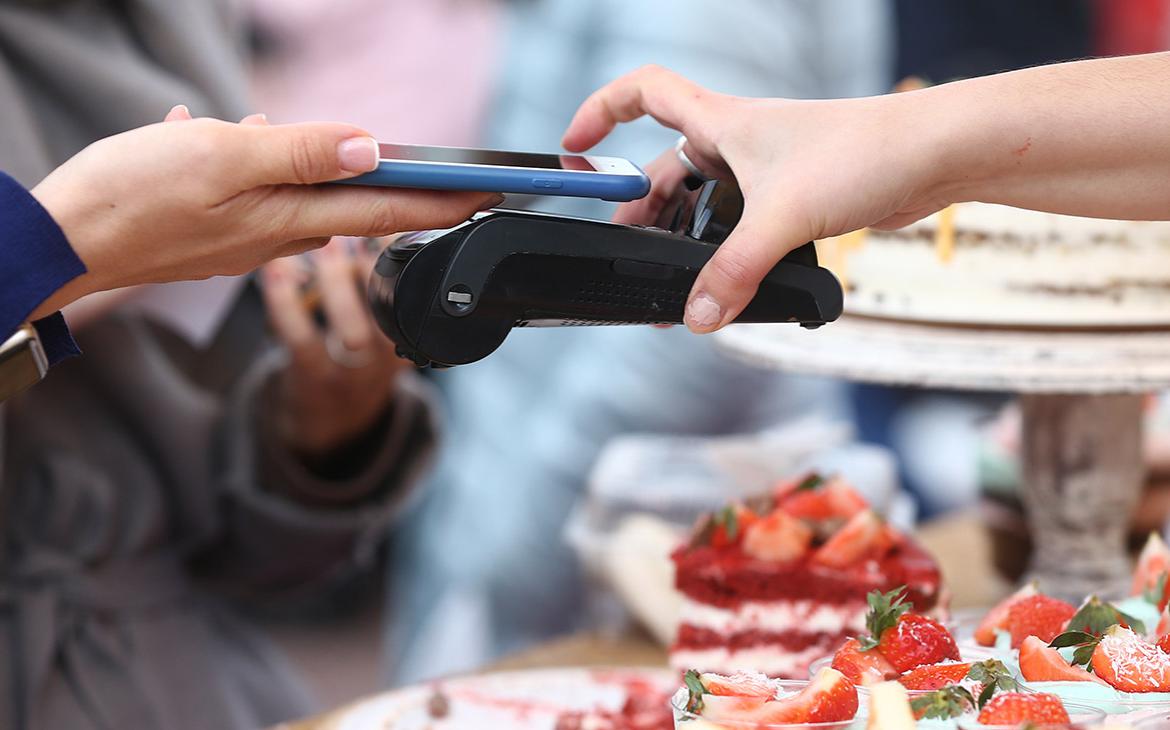 НСПК обязала банки внедрить новый способ оплаты телефоном без «МирPay»