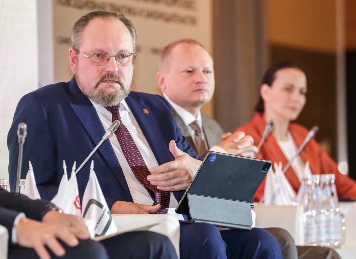 Главгосэкспертиза призывает перейти от ручного управления отраслью к стратегическому планированию