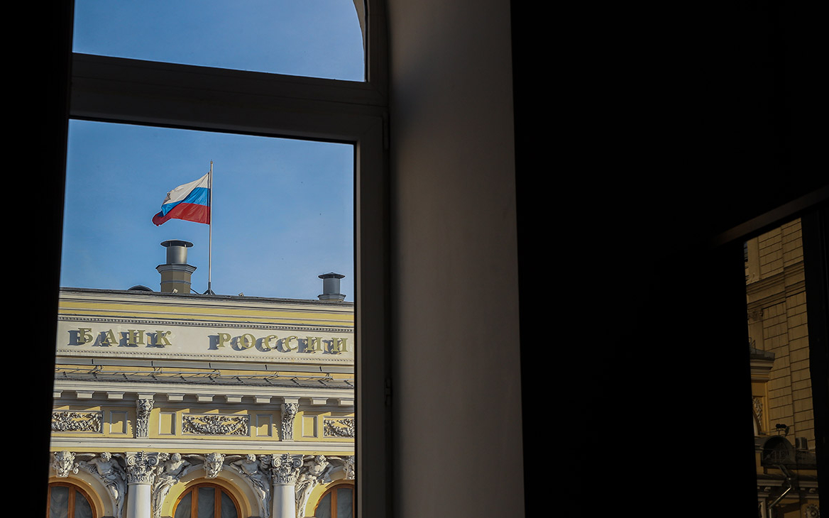 ЦБ увеличил до 60 рабочих дней срок продажи валюты для всех экспортеров