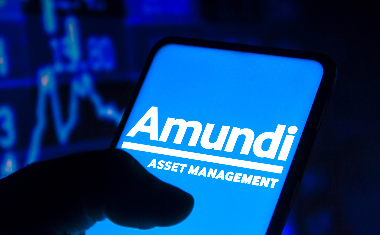 Amundi планирует сократит свой портфель акций