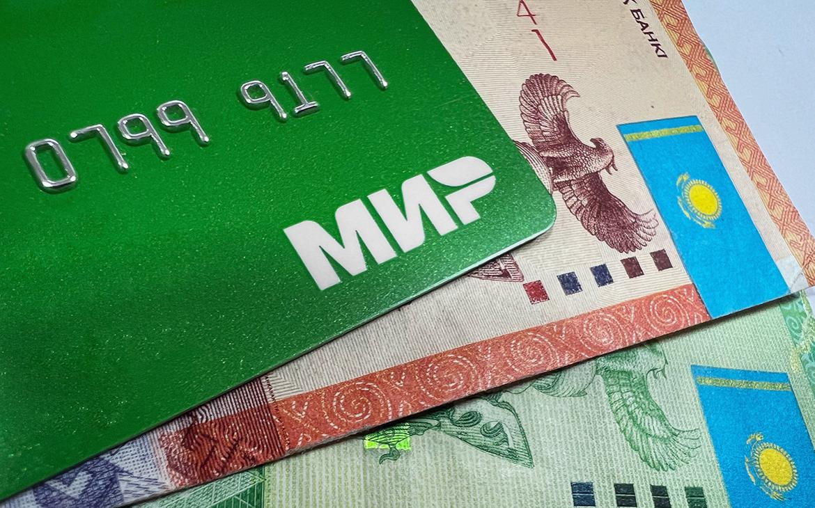 Банки Казахстана получили разрешение США на операции по картам «Мир»