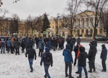 Петербургским метростроителям опять задолжали зарплату
