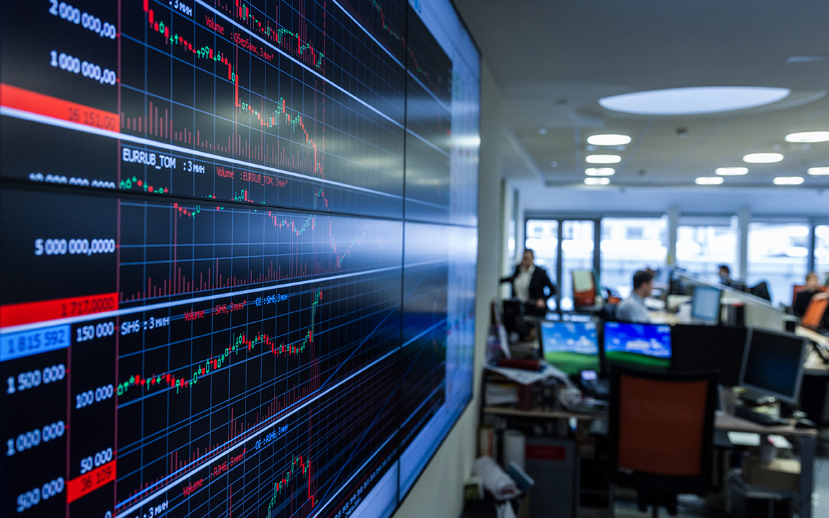 Брокеры оценили рост margin-call у частных инвесторов при обвале рынков