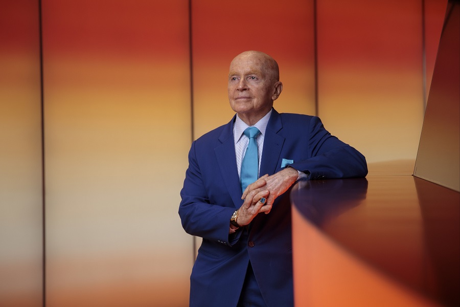 Марк Мобиус