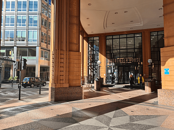 Как искать работу в Лондоне: 2 месяца «отработки» и бумажная волокита