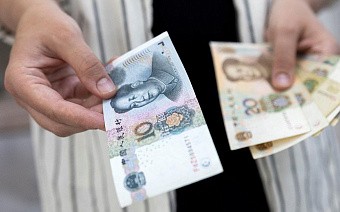 ЦБ не наращивал продажи валюты в день падения рубля до 81 за доллар