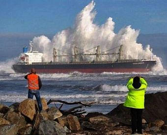 Доплаты за вредные условия труда сверх установленных законом надо облагать НДФЛ