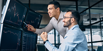 СПБ Биржа на час раньше начнет торги всеми иностранными бумагами