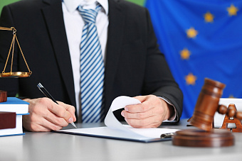 Российские инвесторы подали первый коллективный иск к Euroclear