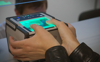 ЦБ поддержал идею разрешить обработку биометрических данных подростков