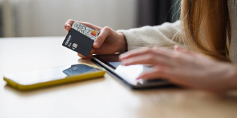 «Тинькофф» дал возможность инвесторам дарить акции в несколько кликов