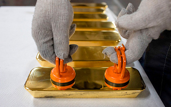 ЦБ отказался от скупки золота у банков из-за высокого спроса населения